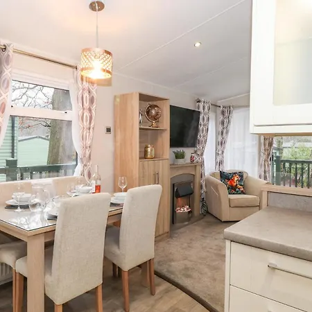 Serenity Woodland Holiday home *